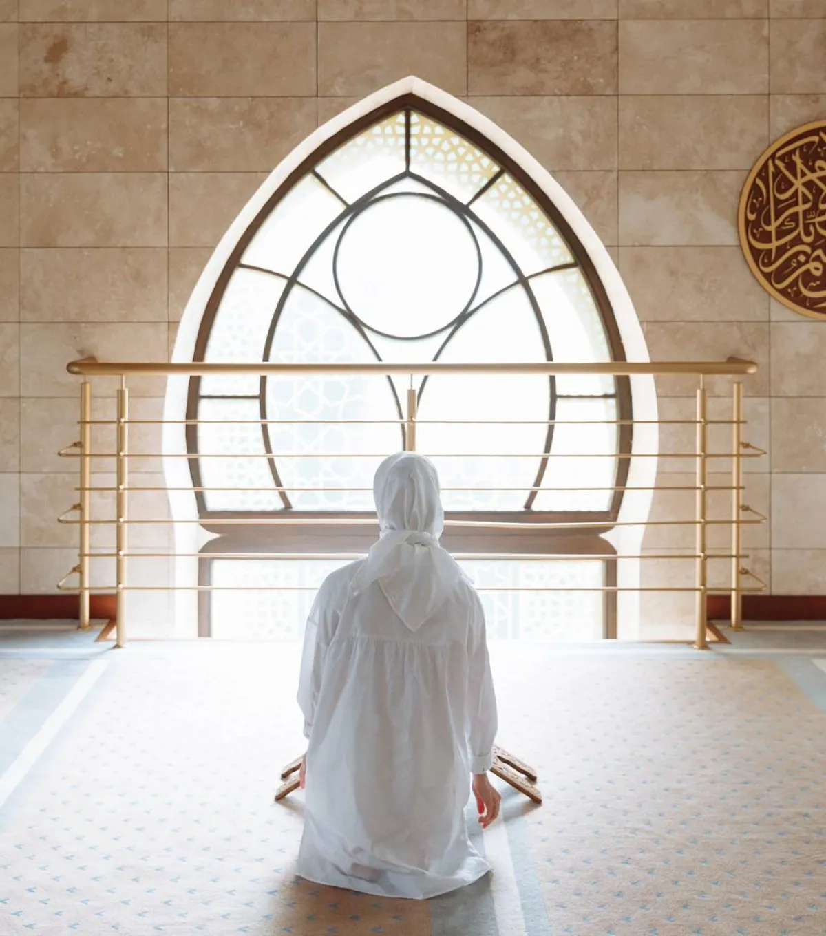 رمضان حول العالم: عادات مسلمي ألبانيا، في إفطار رمضان يتناولون اللحوم الجافة، وينامون مبكراً اعتماداً على قرع الطبول في السحور