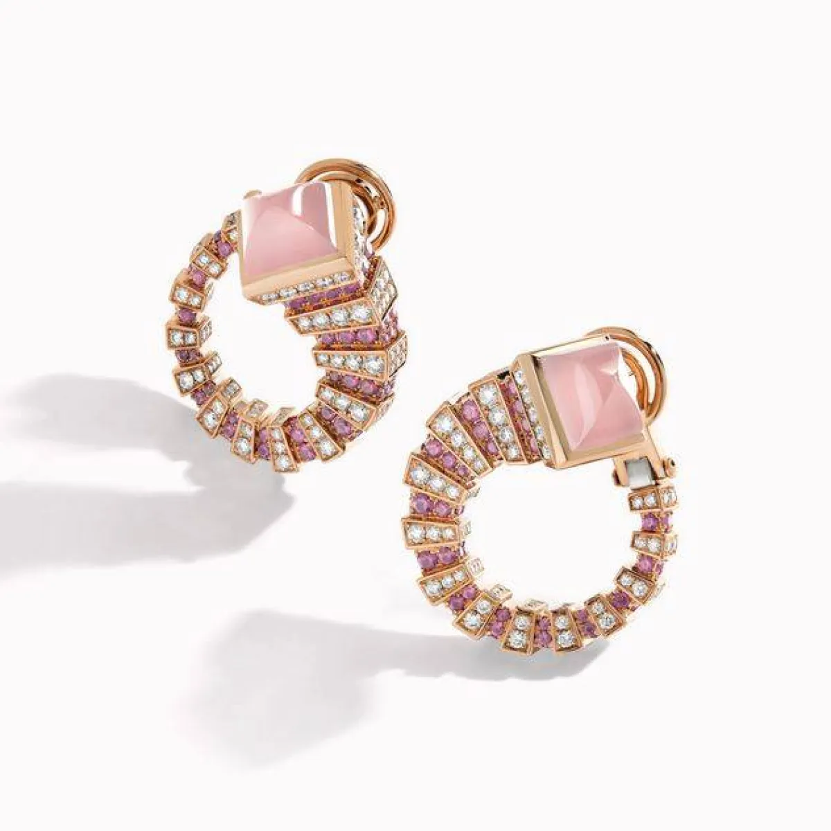 أقراط مرصعة بالياقوت الوردي من مارلي نيويورك Marli Newyork