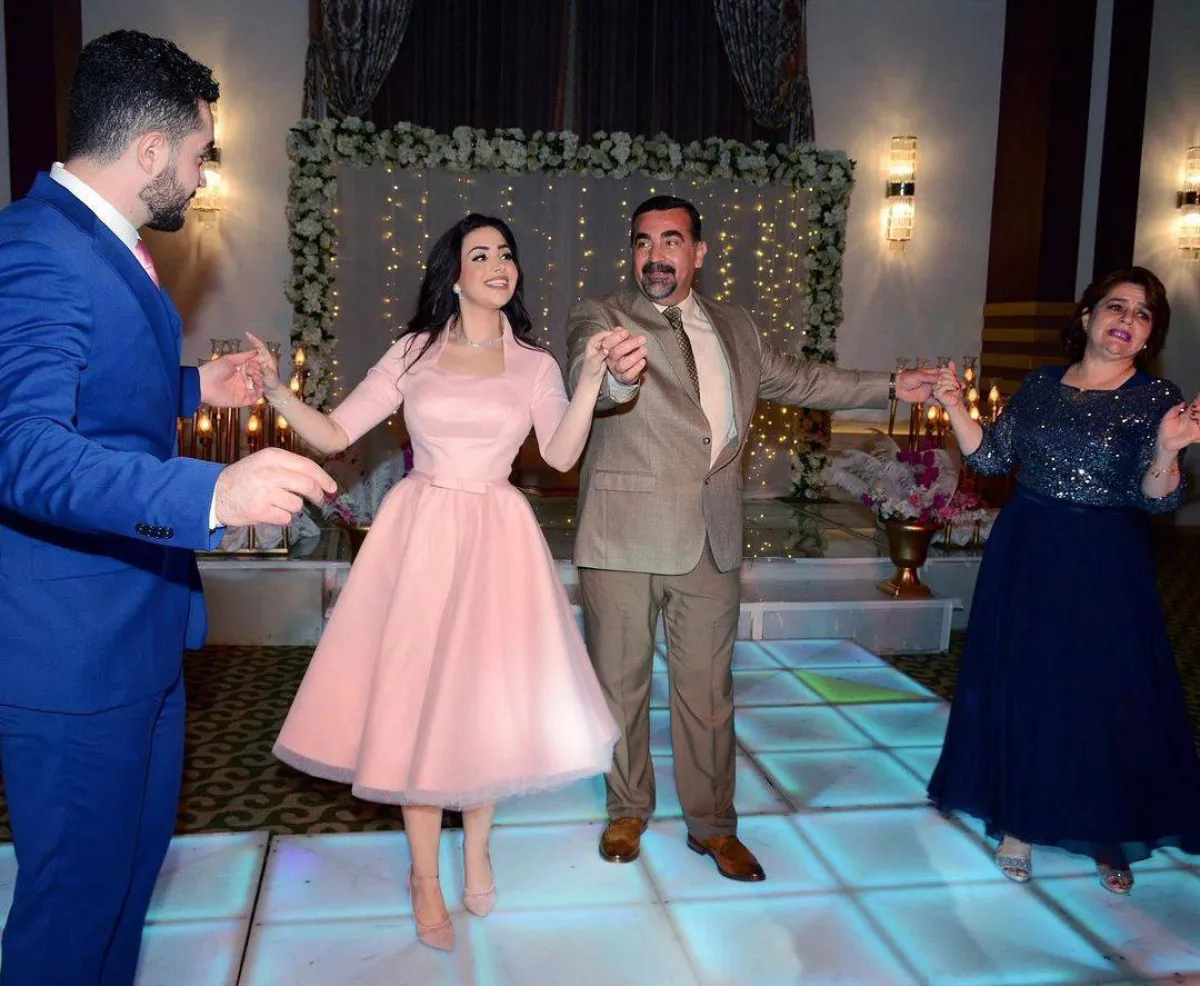 رقصة نبيلة الشاعري مع خطيبها - الصورة من حسابها على إنستغرام