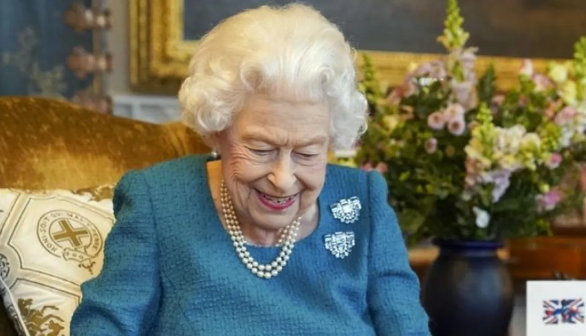 الملكة اليزابيث