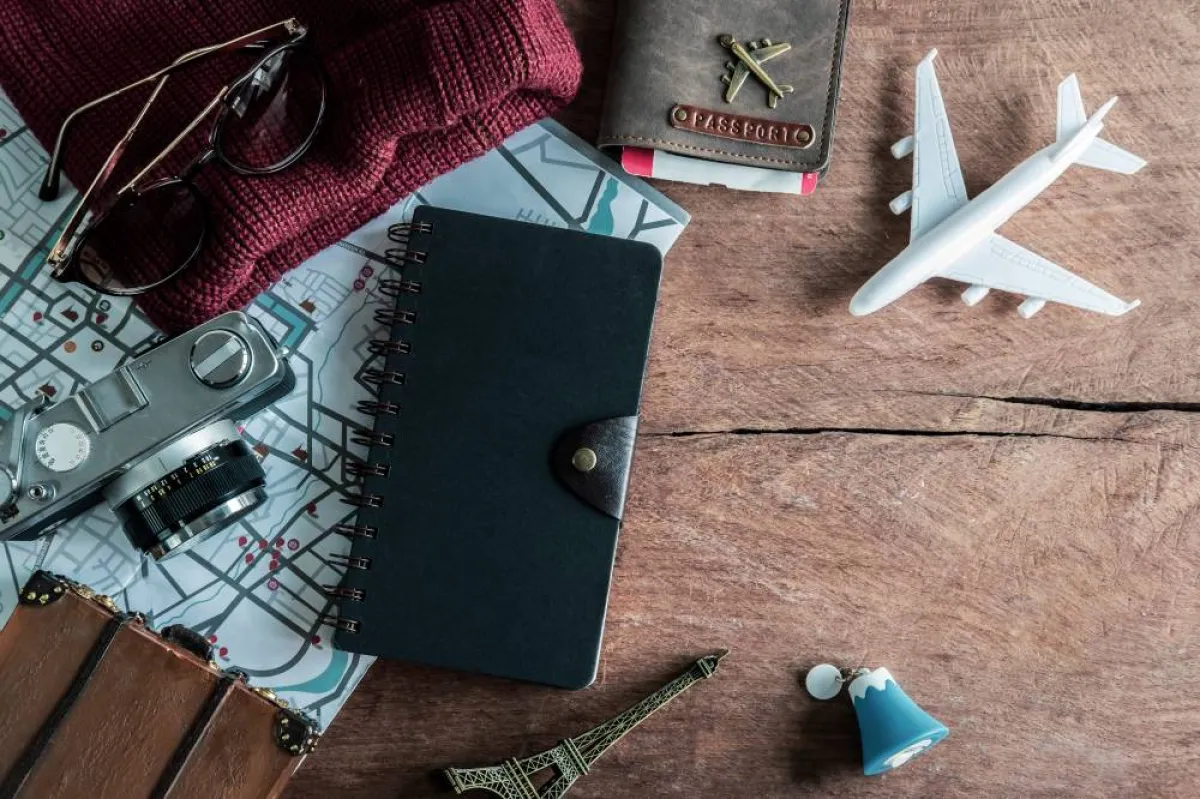 الفرق بين تذاكر الطيران المباشر والترانزيت