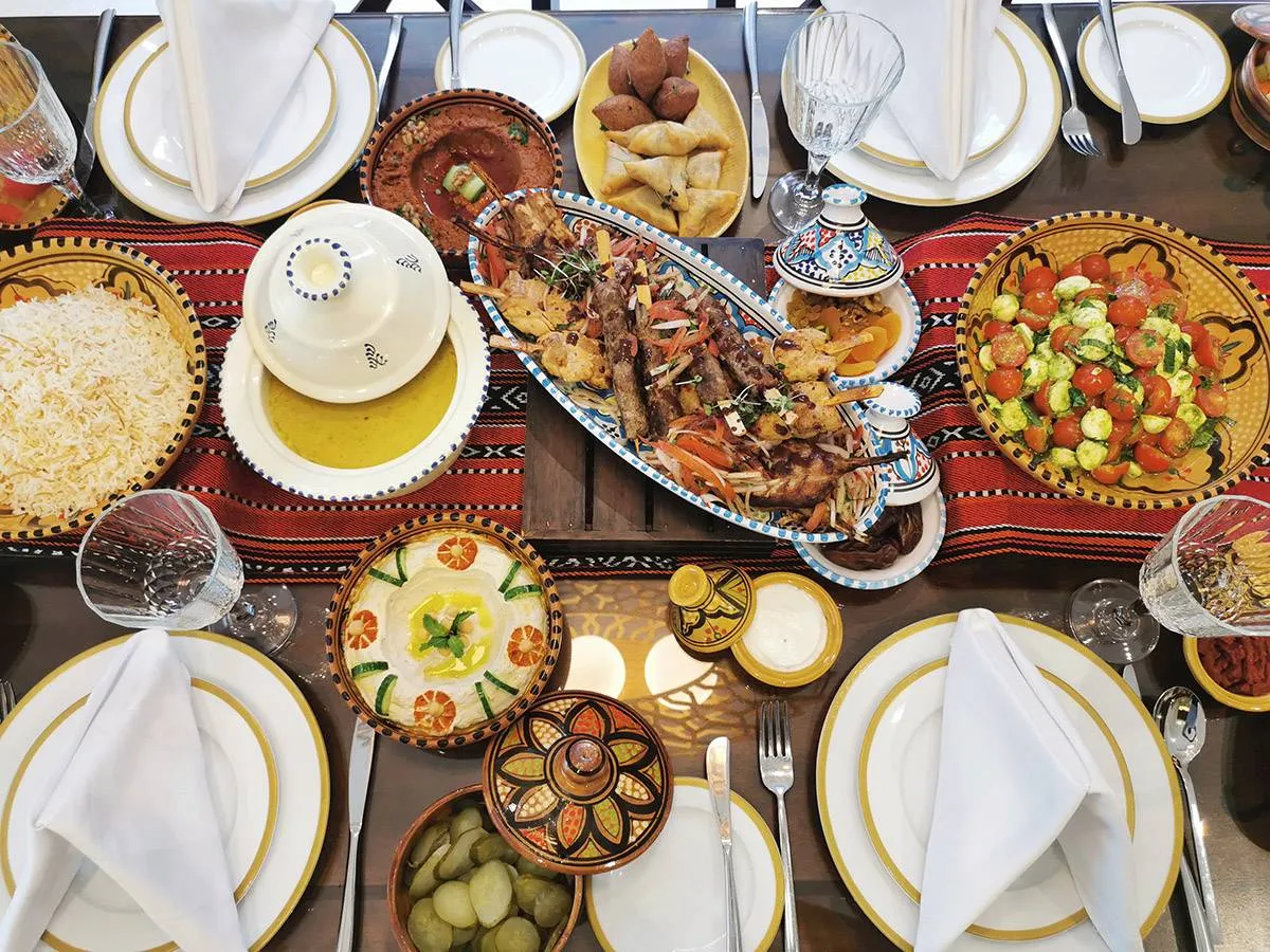 أطباق شهية في منتجع ميليا ديزرت بالم