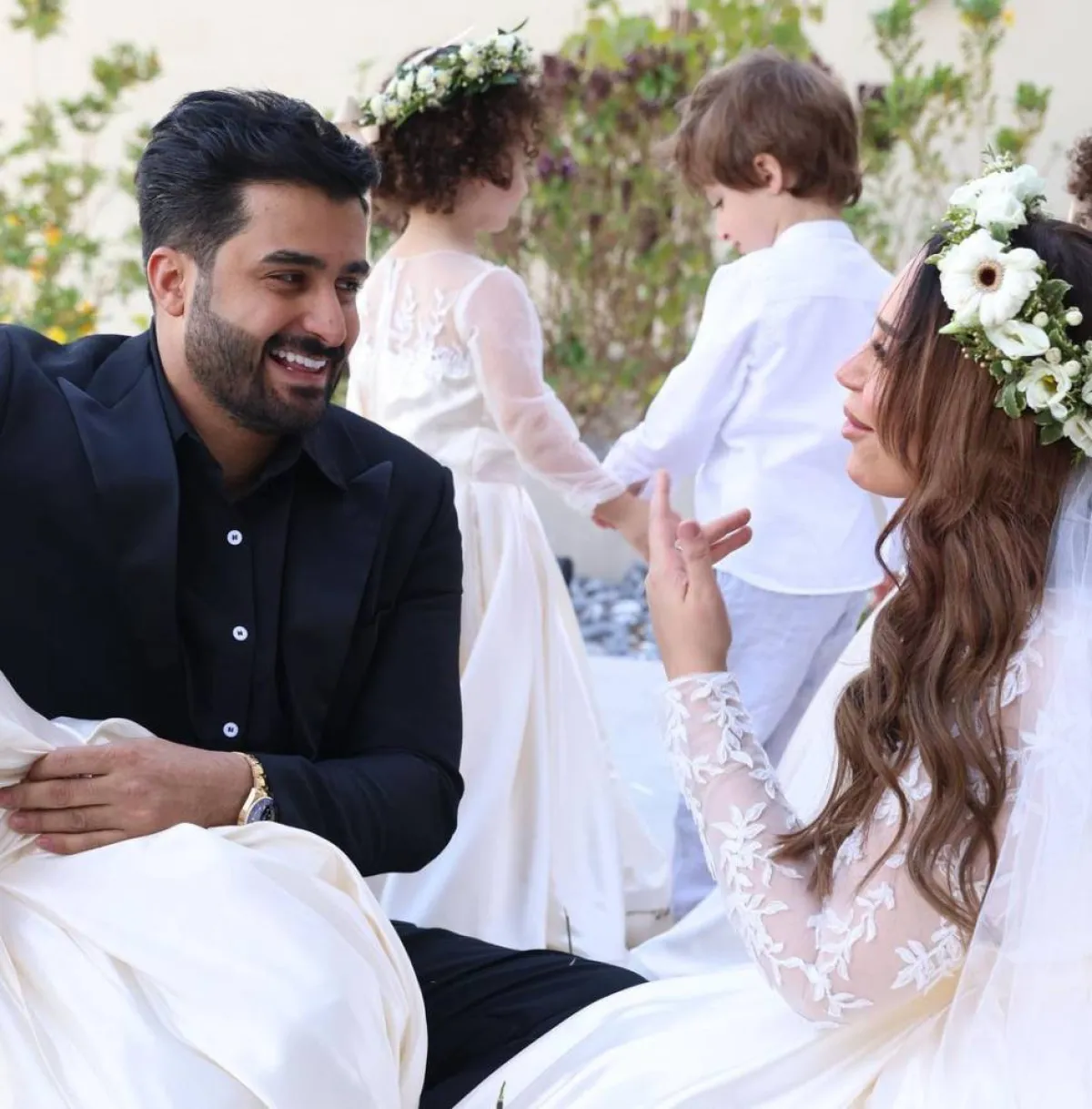 الدكتورة خلود رفقة أبنائها - الصورة من حسابها على إنستغرام