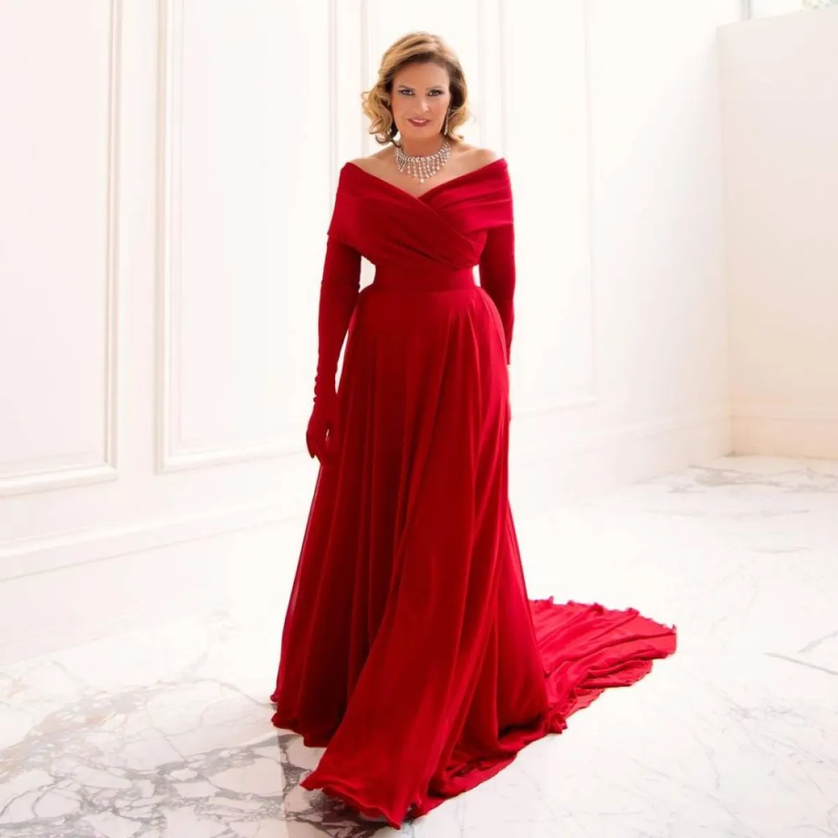 الفنانة يسرا - صورة من صفحتها على موقع " انستغرام"