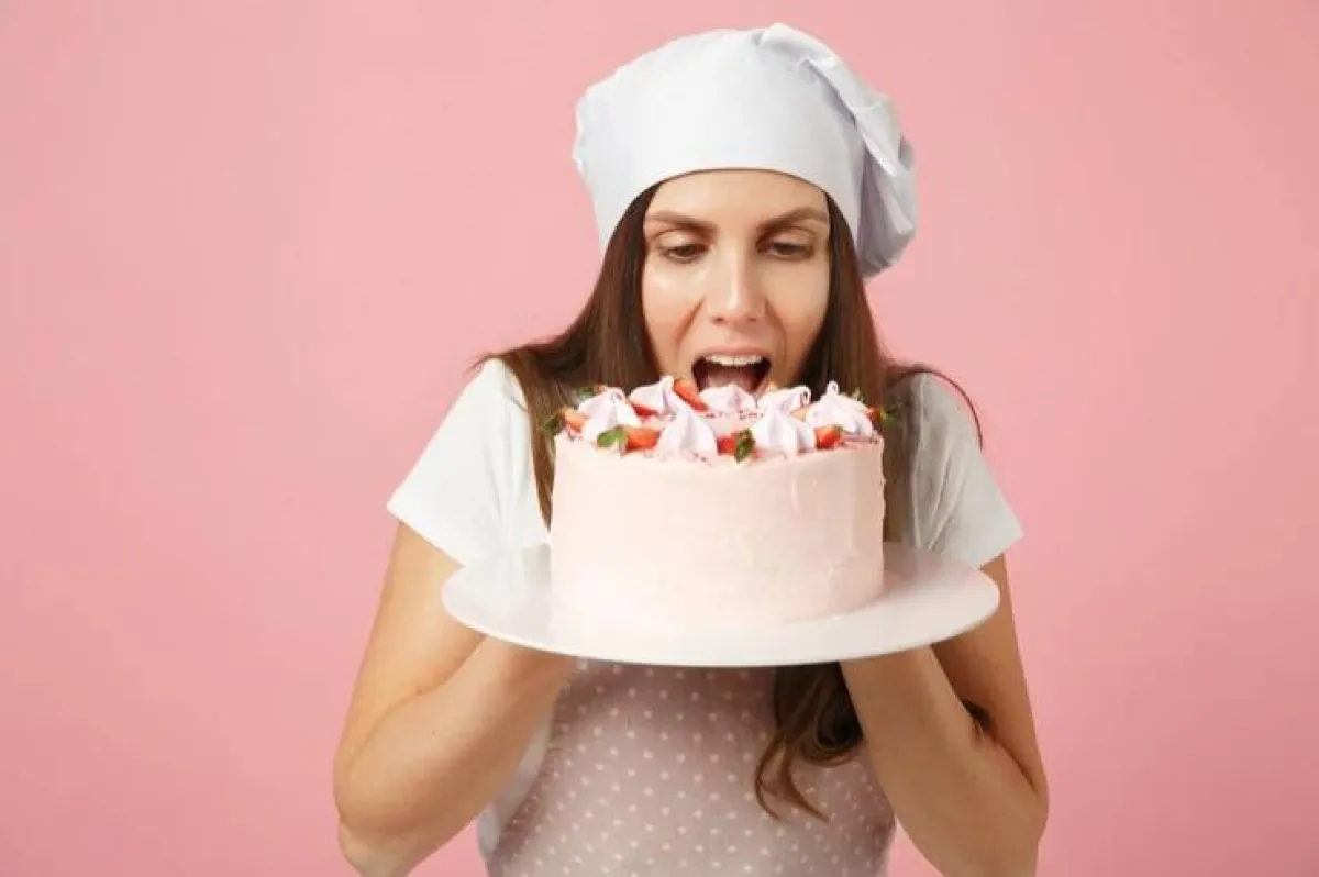 أفضل وقت لتناول الحلويات يكون بين الوجبات، وليس بعد الإفطار مباشرة