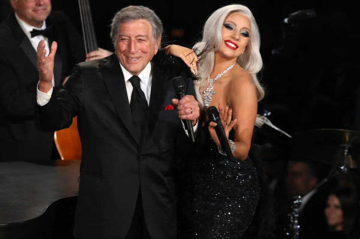 ليدي غاغا مع توني بينيت- الصورة من موقع People