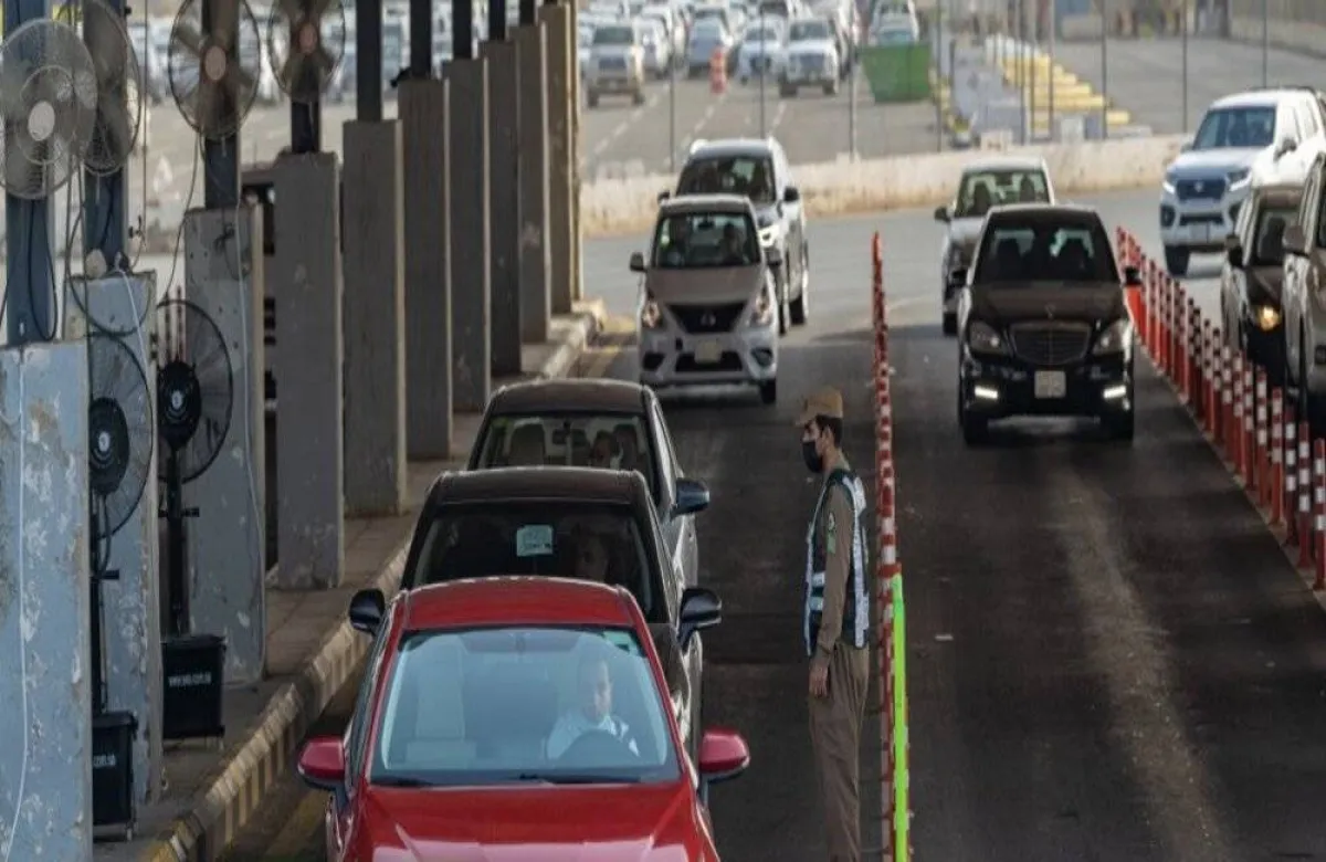 المعتمرين والزوار