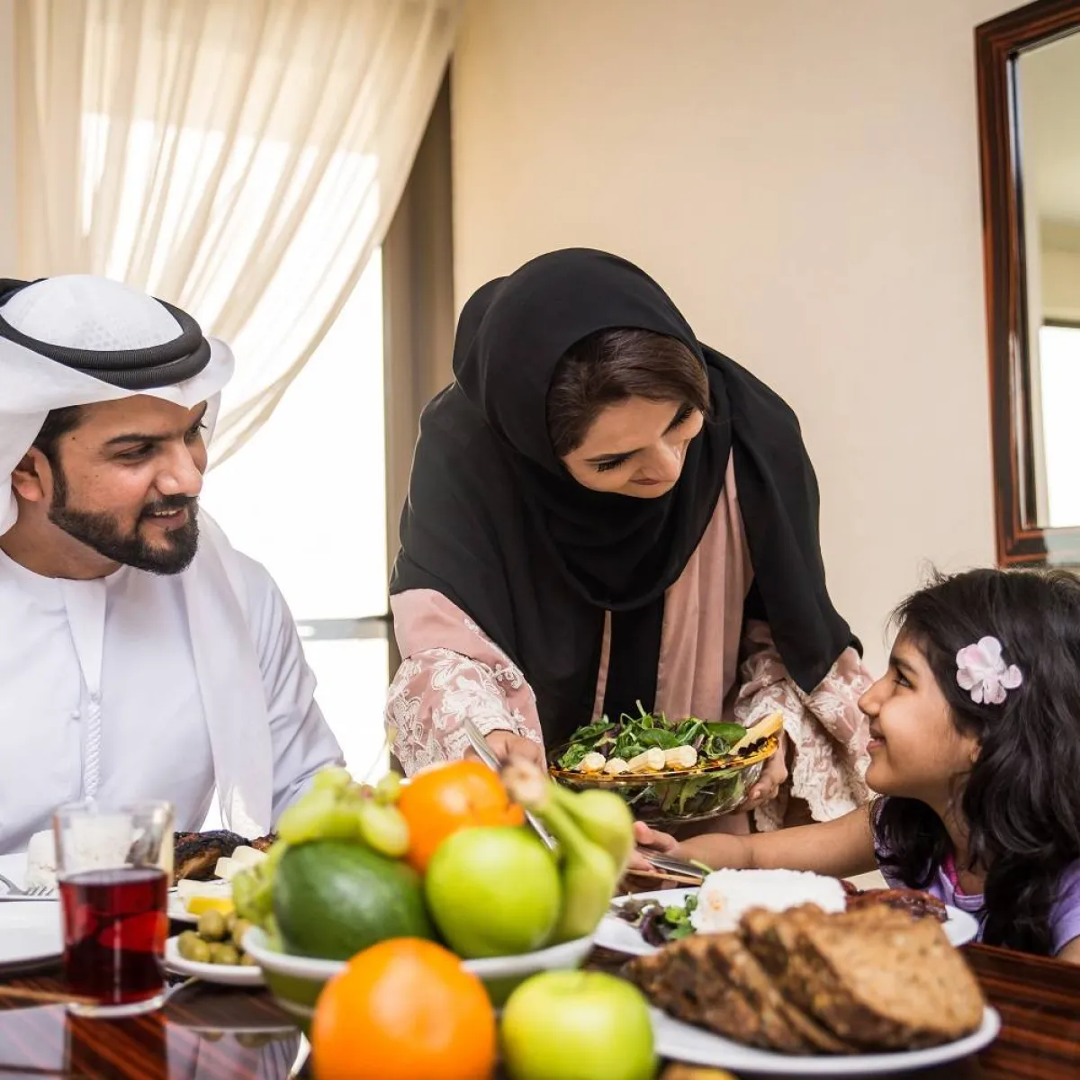 صورة لأسرة عربية