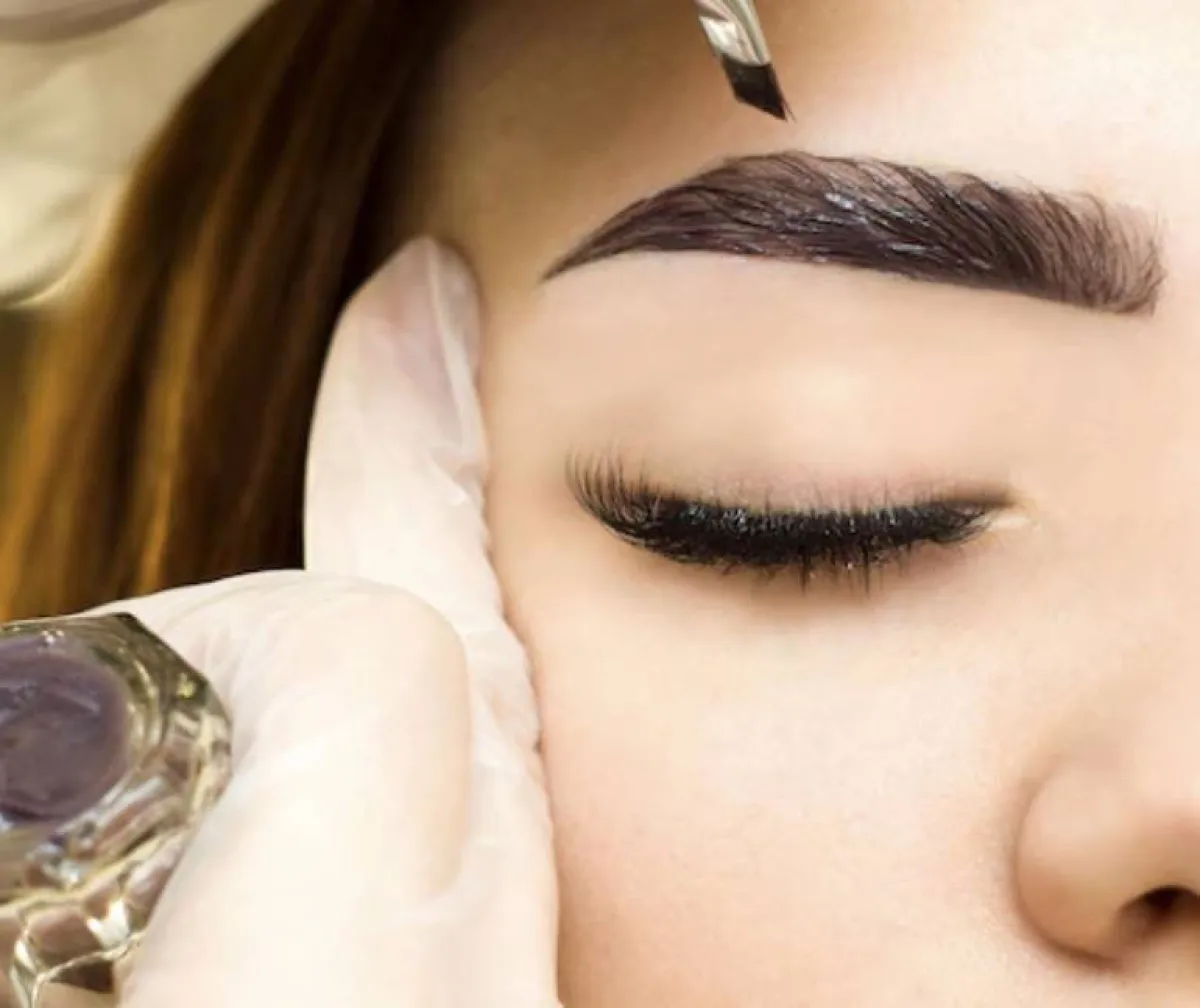 صبغة الحواجب