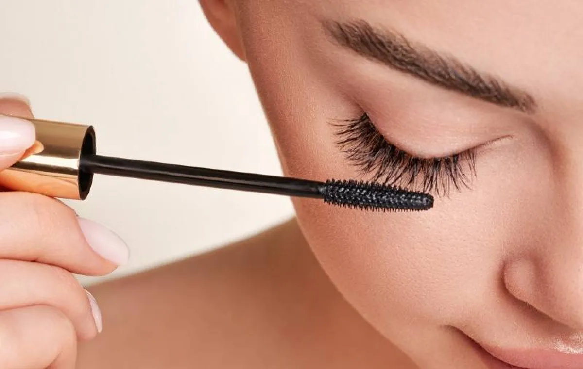 تطويل الرموش