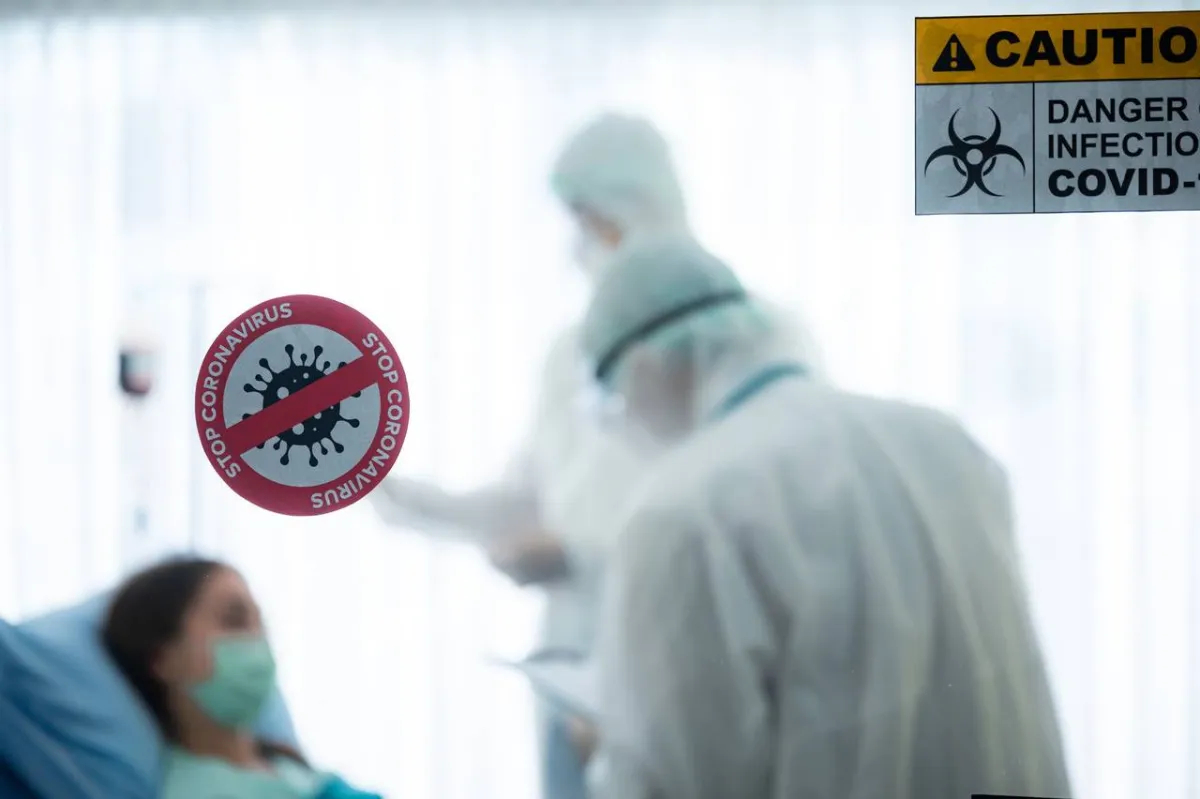 صورة طفلة في المستشفى