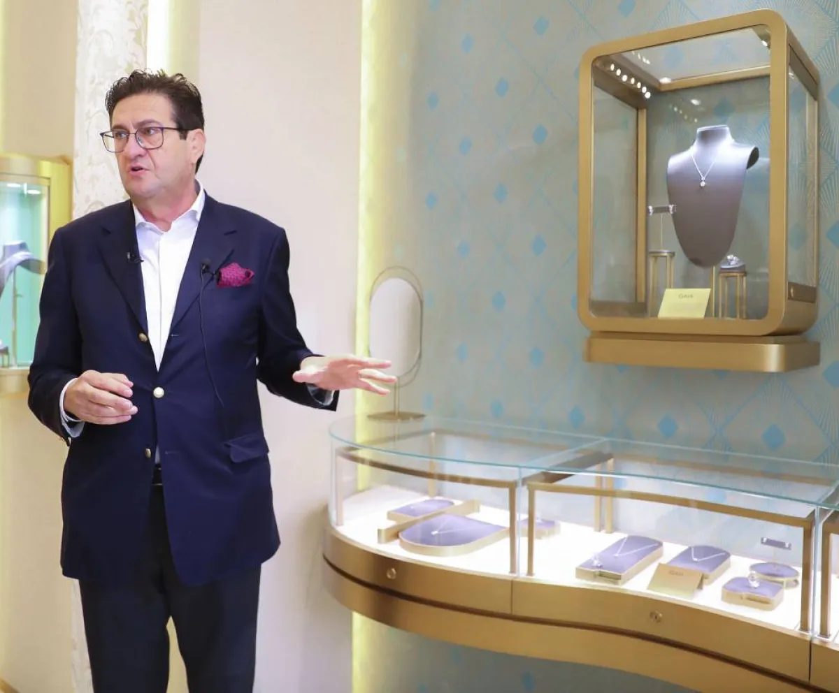 رئيس مجلس الإدارة والرئيس التنفيذي لشركة  داماس لوك بيراموند