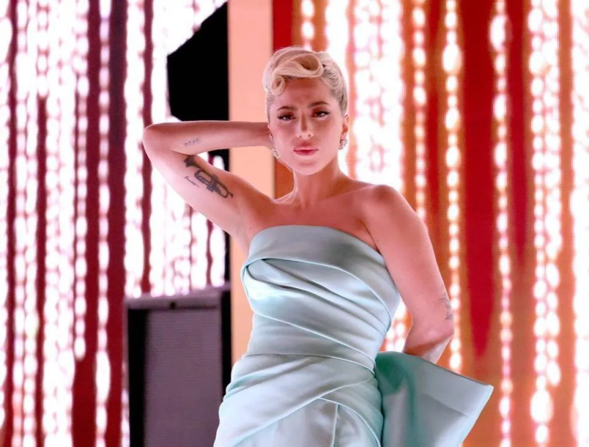 إطلالة ليدي غاغا في حفل غرامي