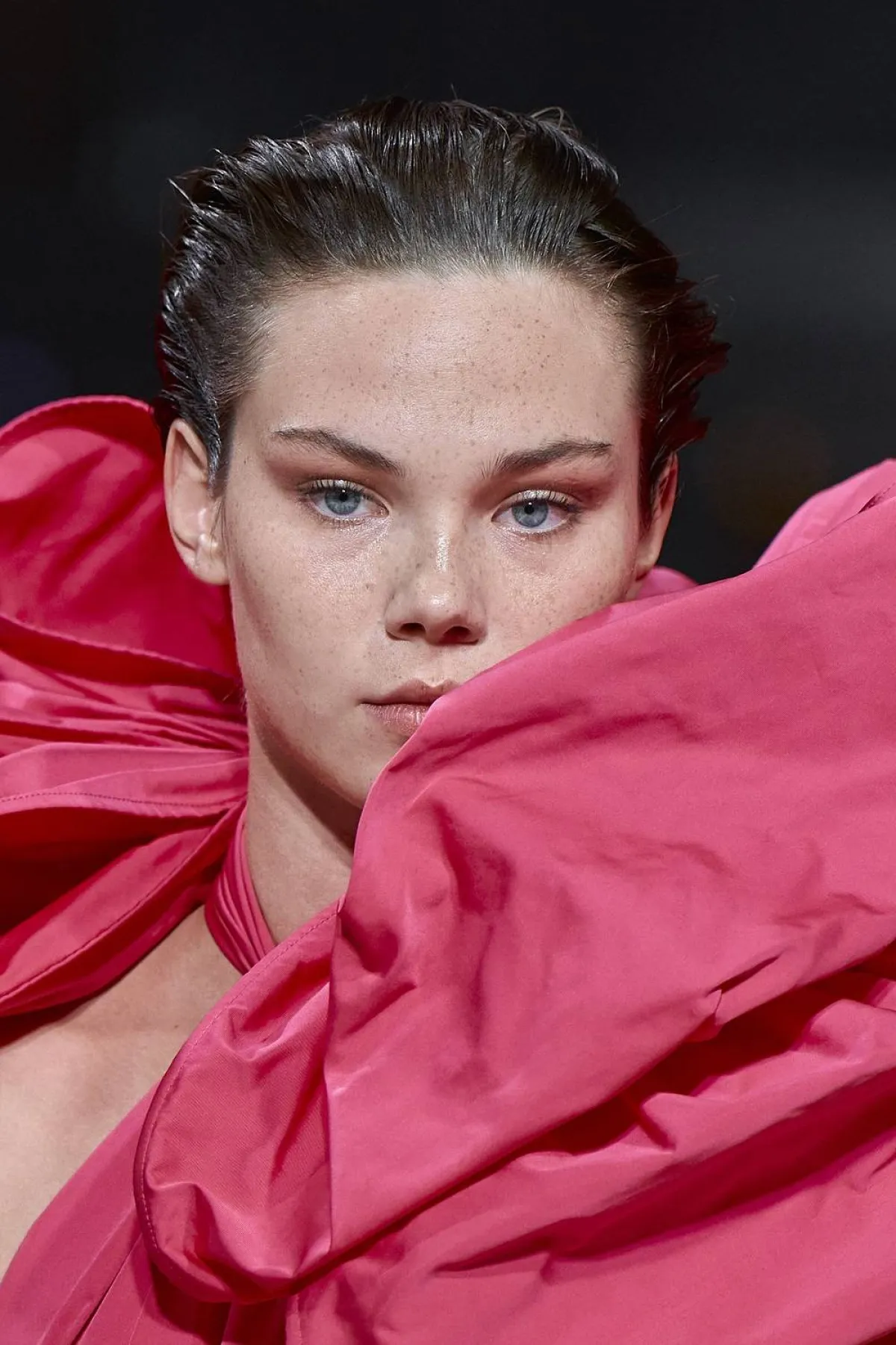 من عروض Elie Saab