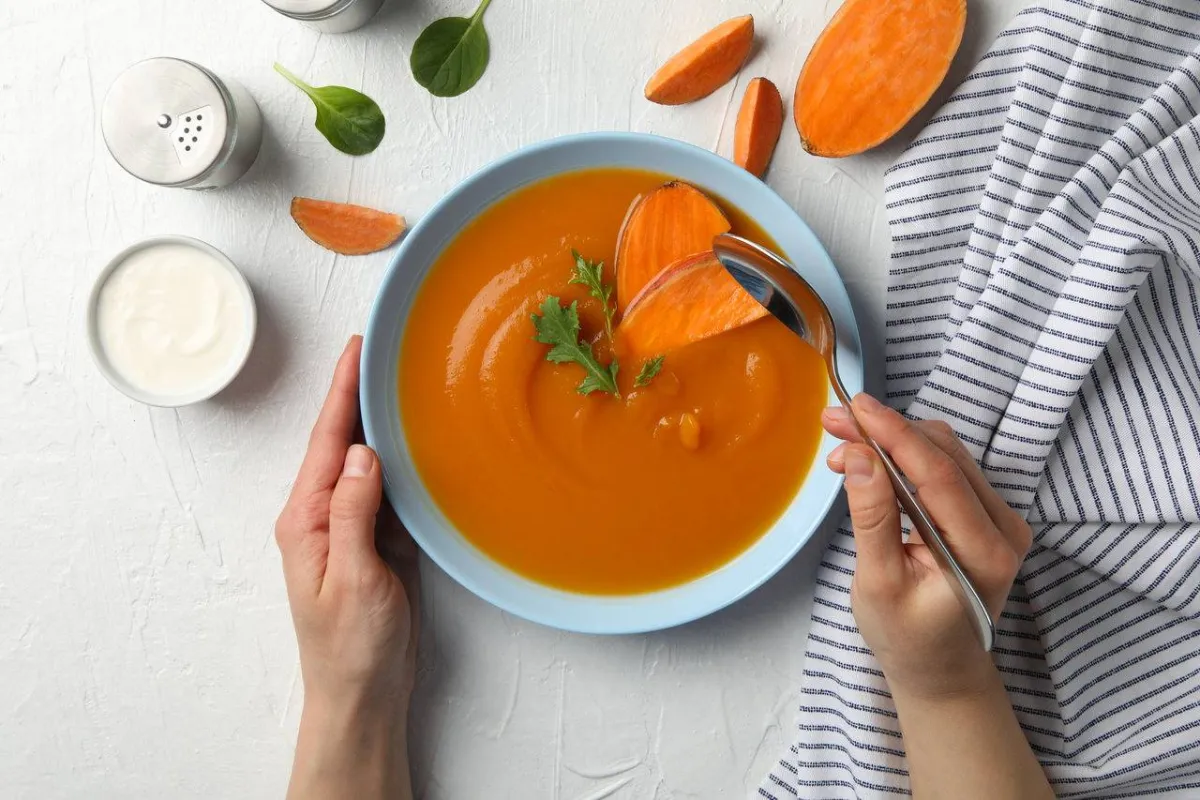 صورة لشوربة البطاطا الحلوة