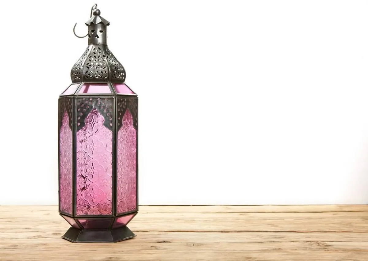 تصاميم الفوانيس والمواد التي تصنعها تطوّرت عبر السنوات