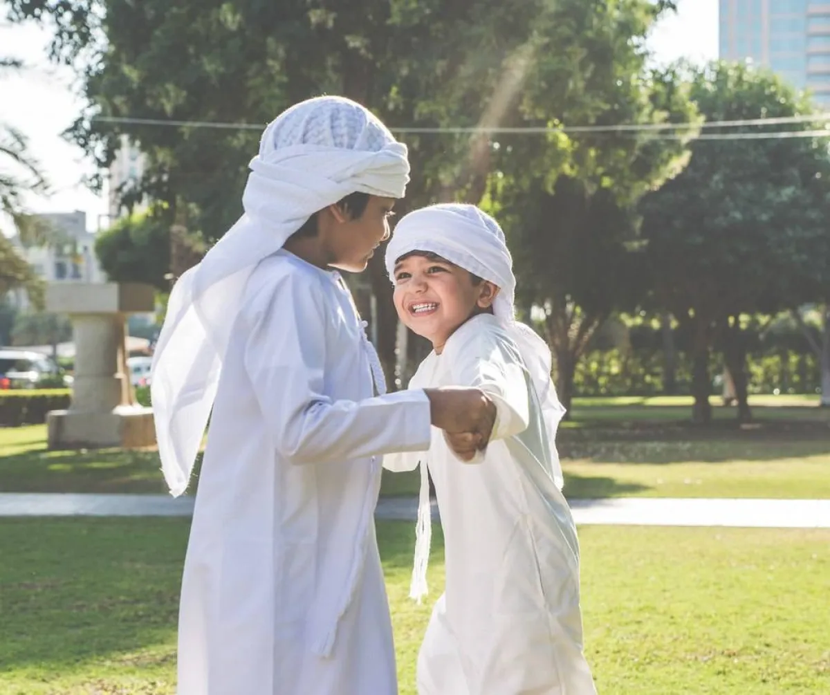 صورة لأطفال يلعبون