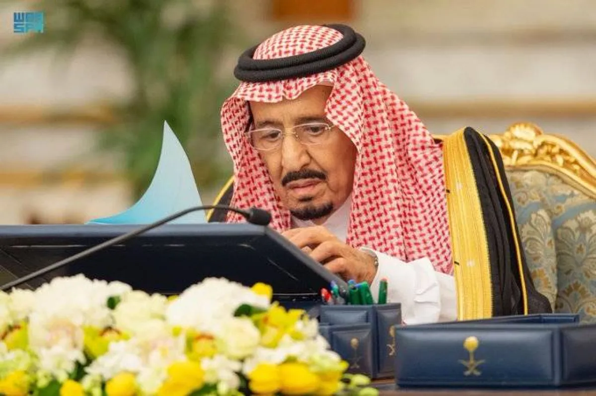 خادم الحرمين الشريفين يرأس جلسة مجلس الوزراء - الصورة من "واس"