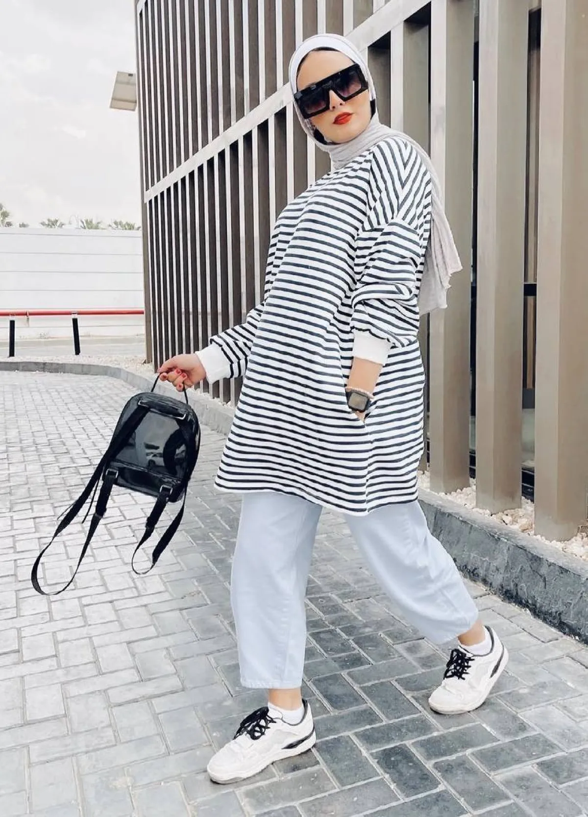 اطلالة شبابية