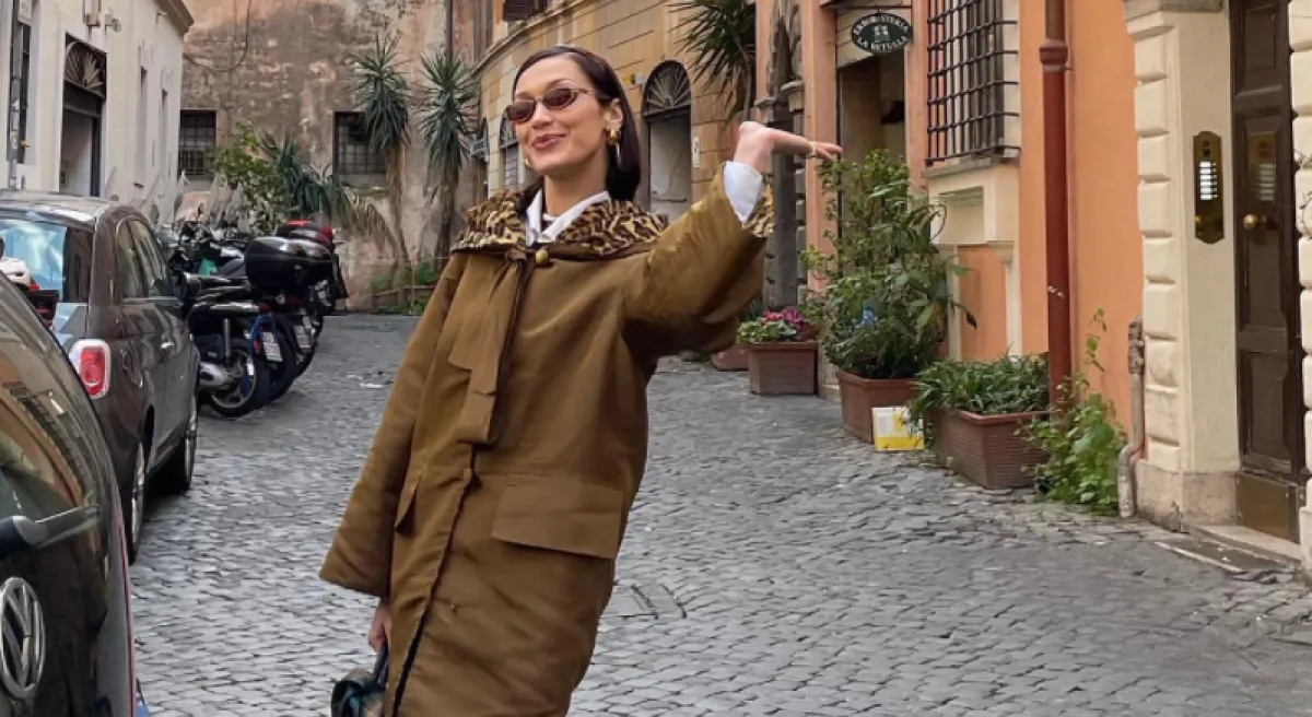 بيلا حديد - الصورة من حسابها في إنستغرام