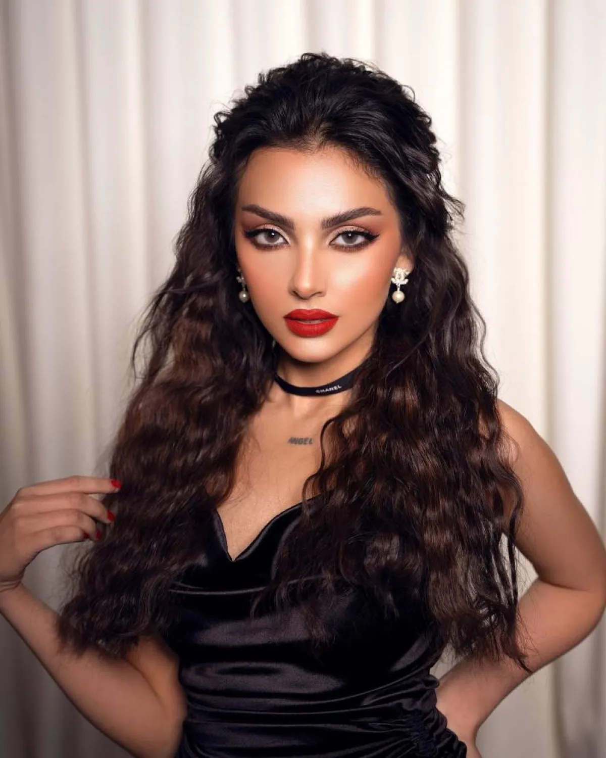 تسريحات منسدلة للعباية في رمضان