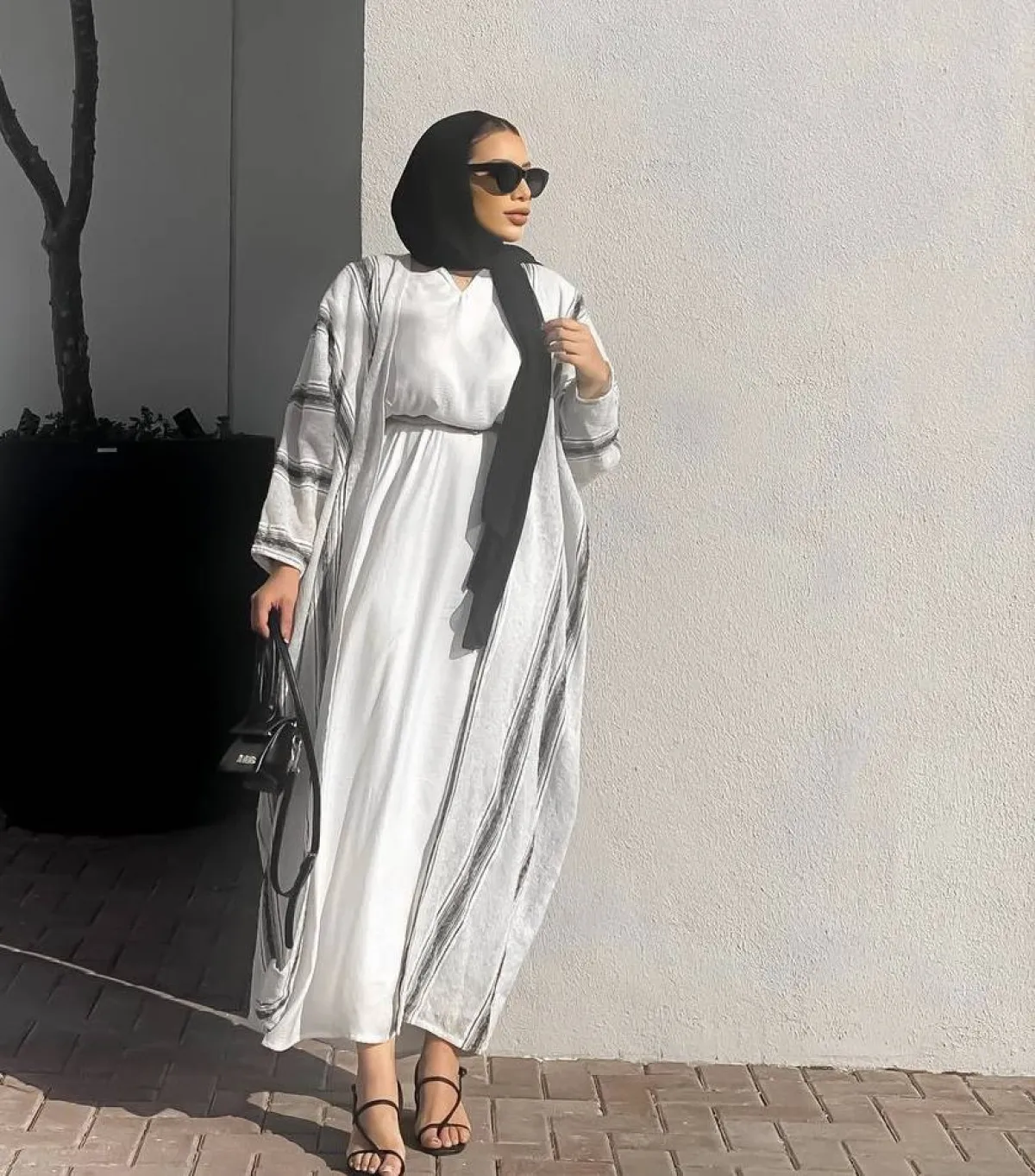 عباية مخططة