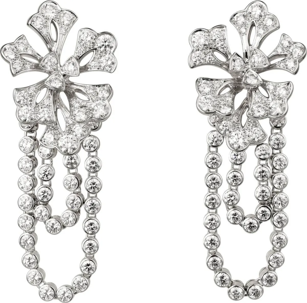 أقراط مروحية الشكل مرصعة بالأحجار الكريمة من كارتييه  Cartier