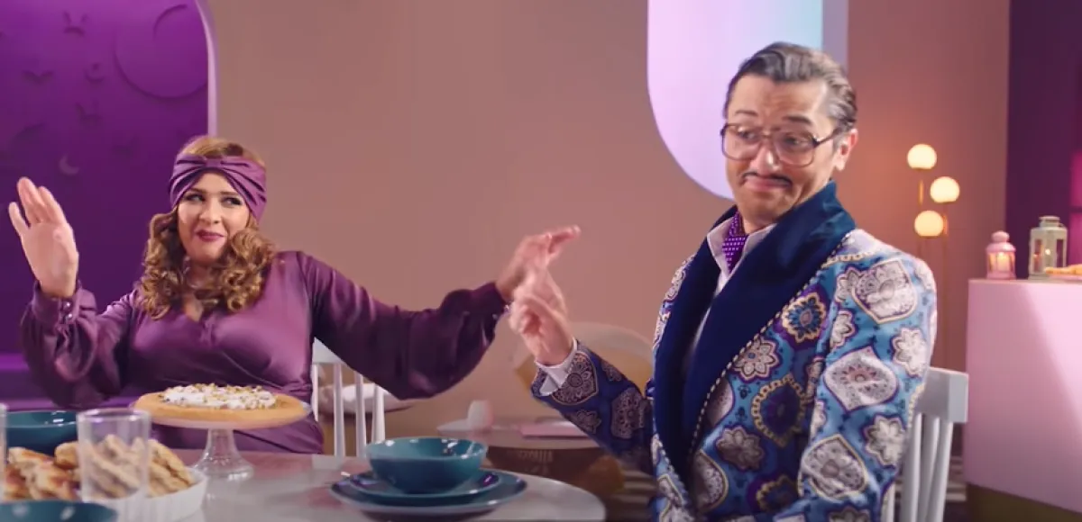 كريم محمود عبد العزيز وياسمين عبد العزيز- الصورة من إعلان إحدى الشركات من حسابها على يوتيوب