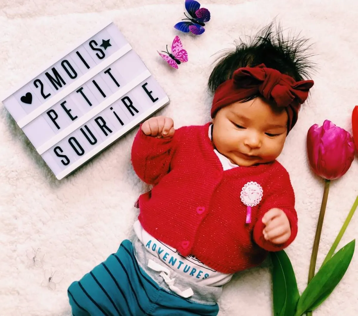 صورة لطفلة في عمر شهرين