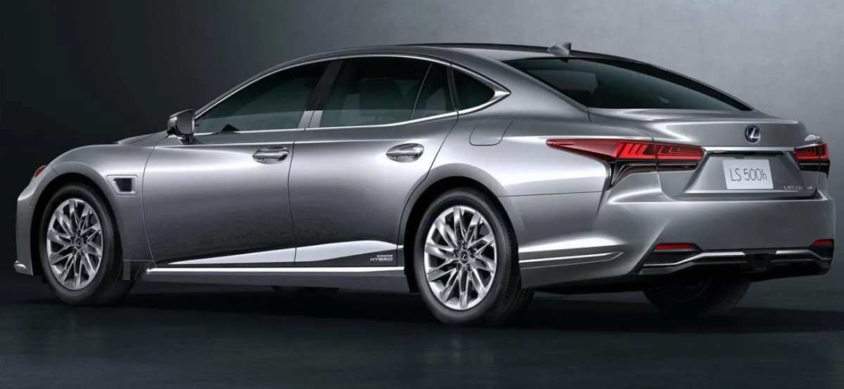 لكزس تستخدم عجلة القيادة يوكي في أول سيارة كهربائية 