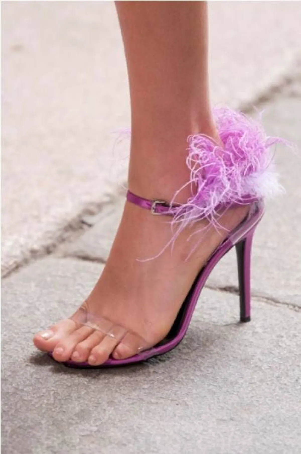 صندل بكعب عالي من إمانو سيرفينو  Emano Scervino