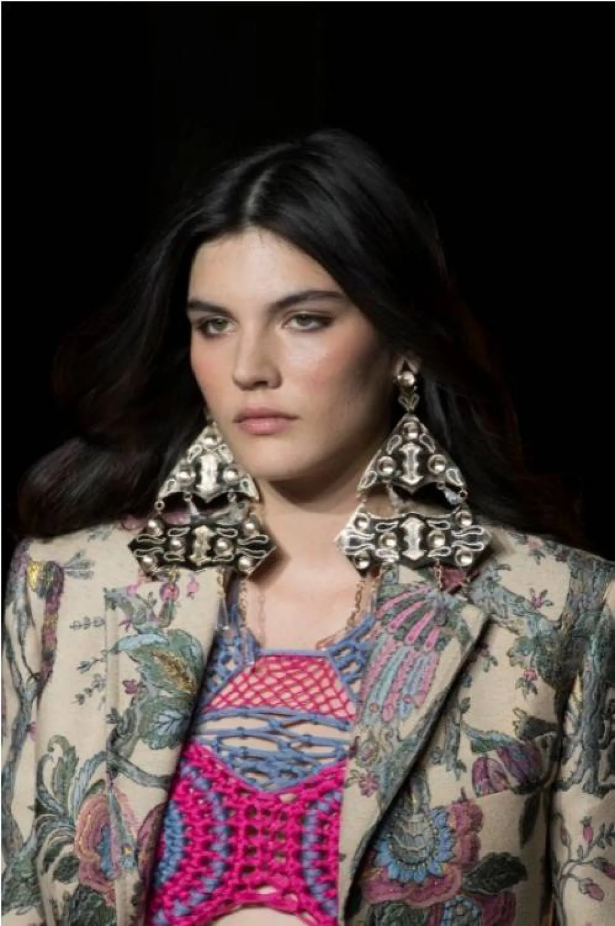 أقراط كبيرة من إيترو  Etro