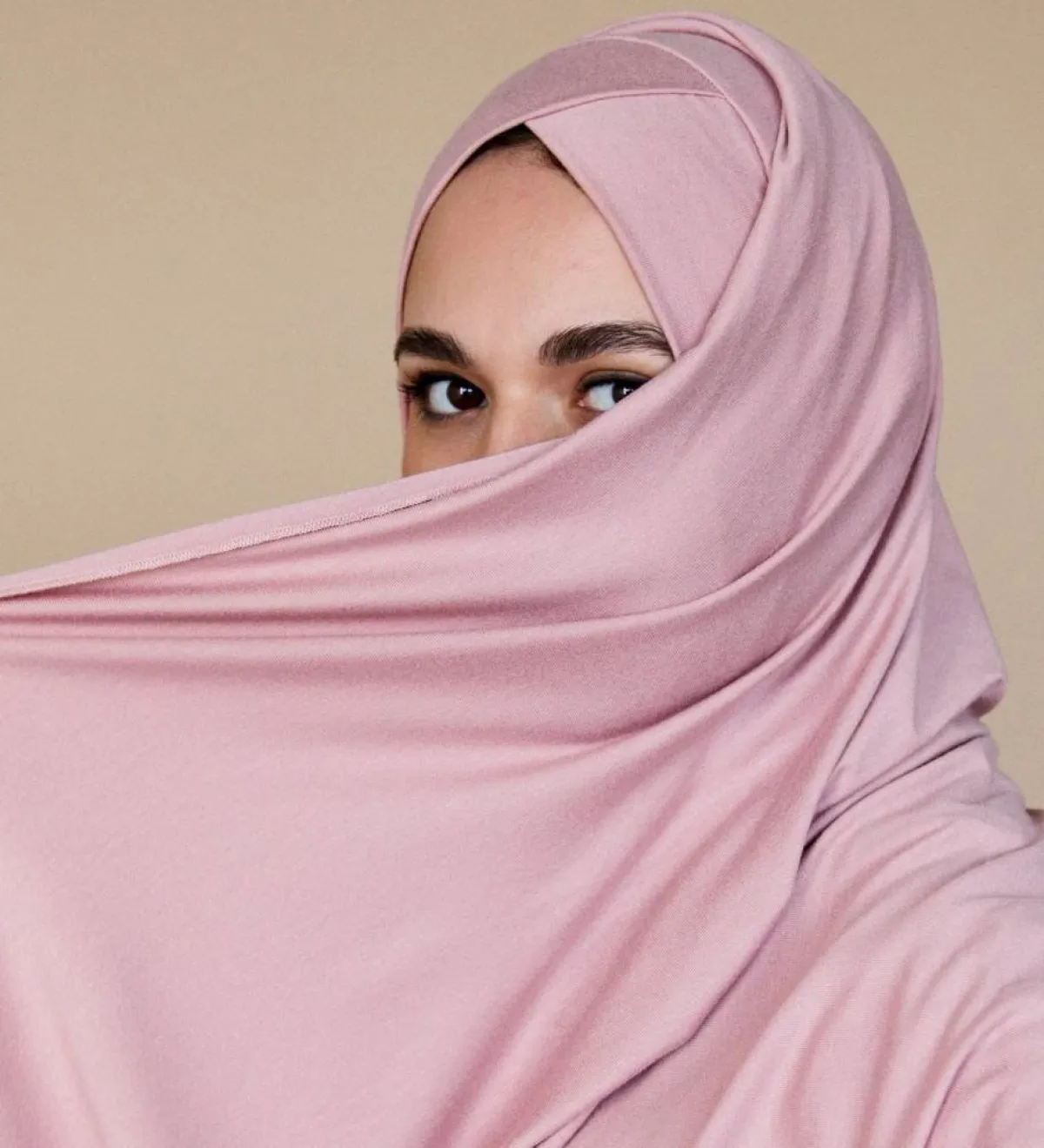 صورة لذات العينين الواسعتين