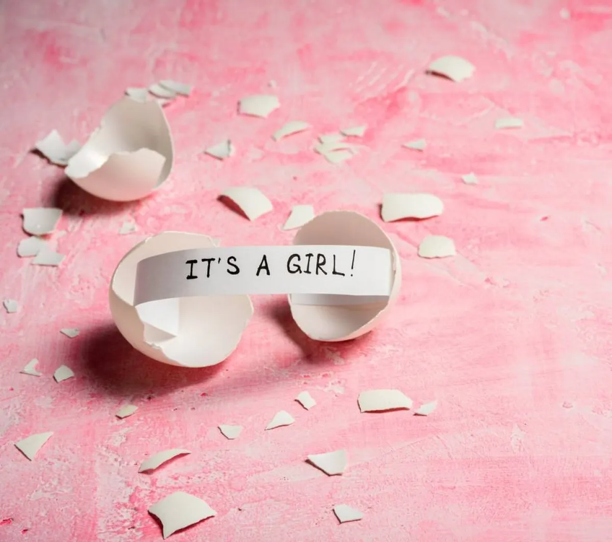 صورة تعبيرية عن قدوم الفتاة