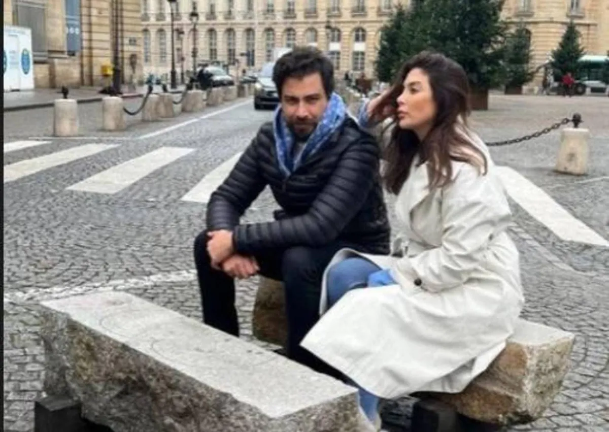 معتصم النهار وزوجته لين برنجكجي في باريس - الصورة من ستوري حساب لين على انستغرام