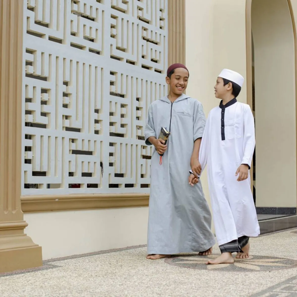 صورة لطفلين