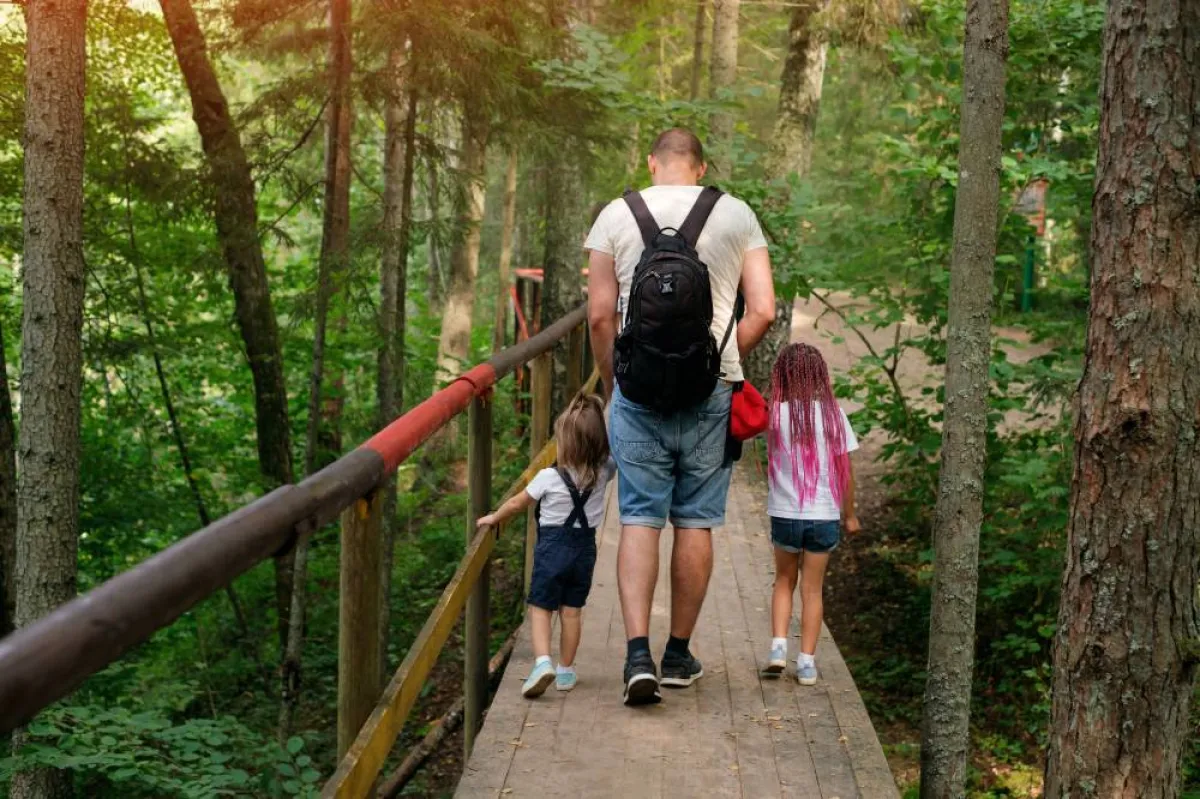 القيام بأنشطة مختلفة ومميزة لكل الفئات العمرية