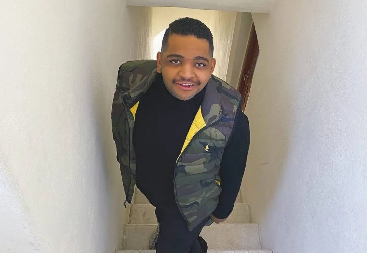 الفنان خالد المظفر - صورة من صفحته على موقع " انستغرام " 