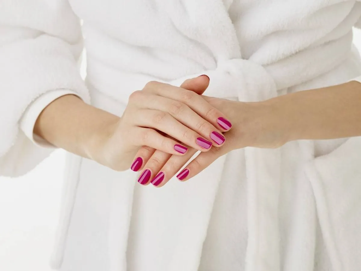 أظافر طويلة وصحية