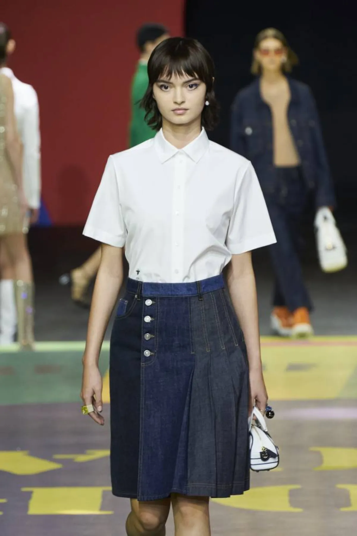 قميص باللون الأبيض من كريستيان ديور Christian Dior 