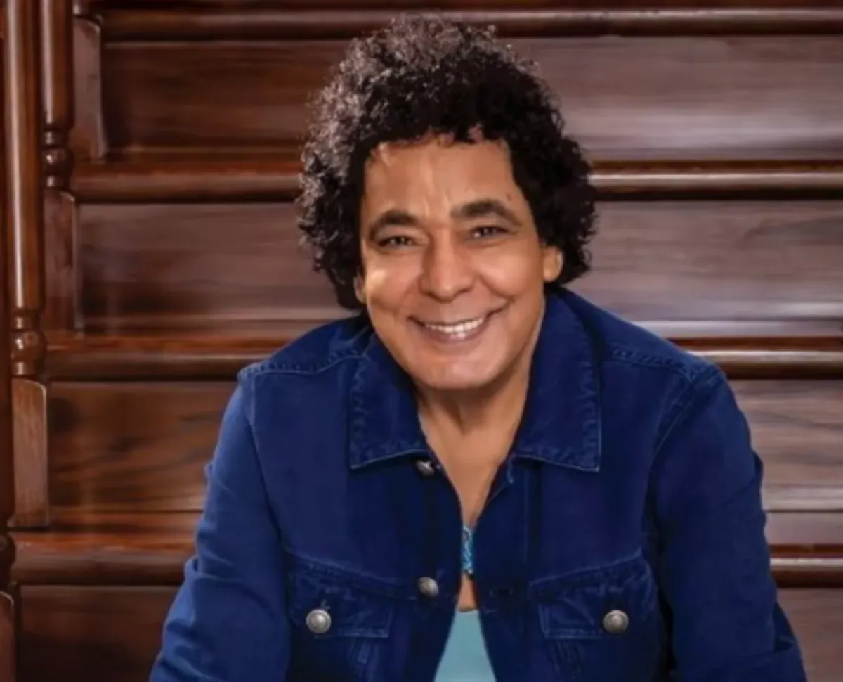 الفنان محمد منير - الصورة من حسابه على فيسبوك