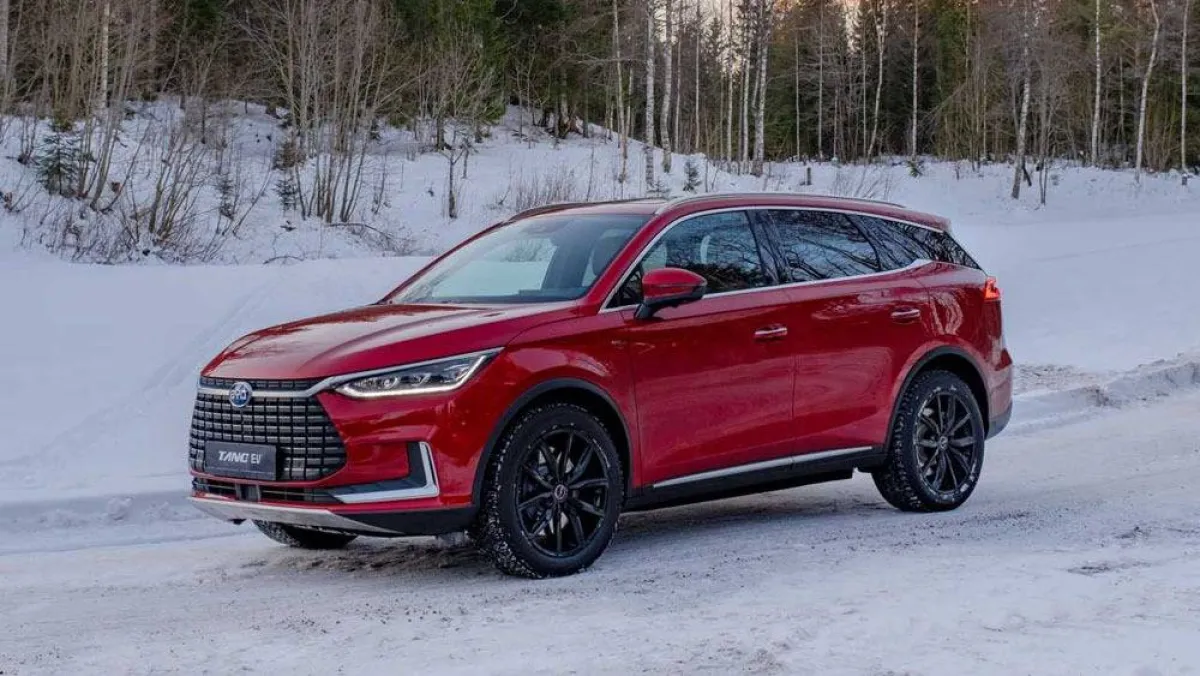 سيارة تانغ الصينية تواجه مرسيدس وتسلا