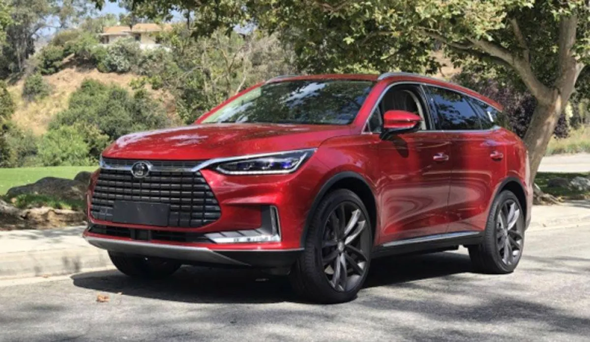 سيارة تانغ الصينية تواجه مرسيدس وتسلا