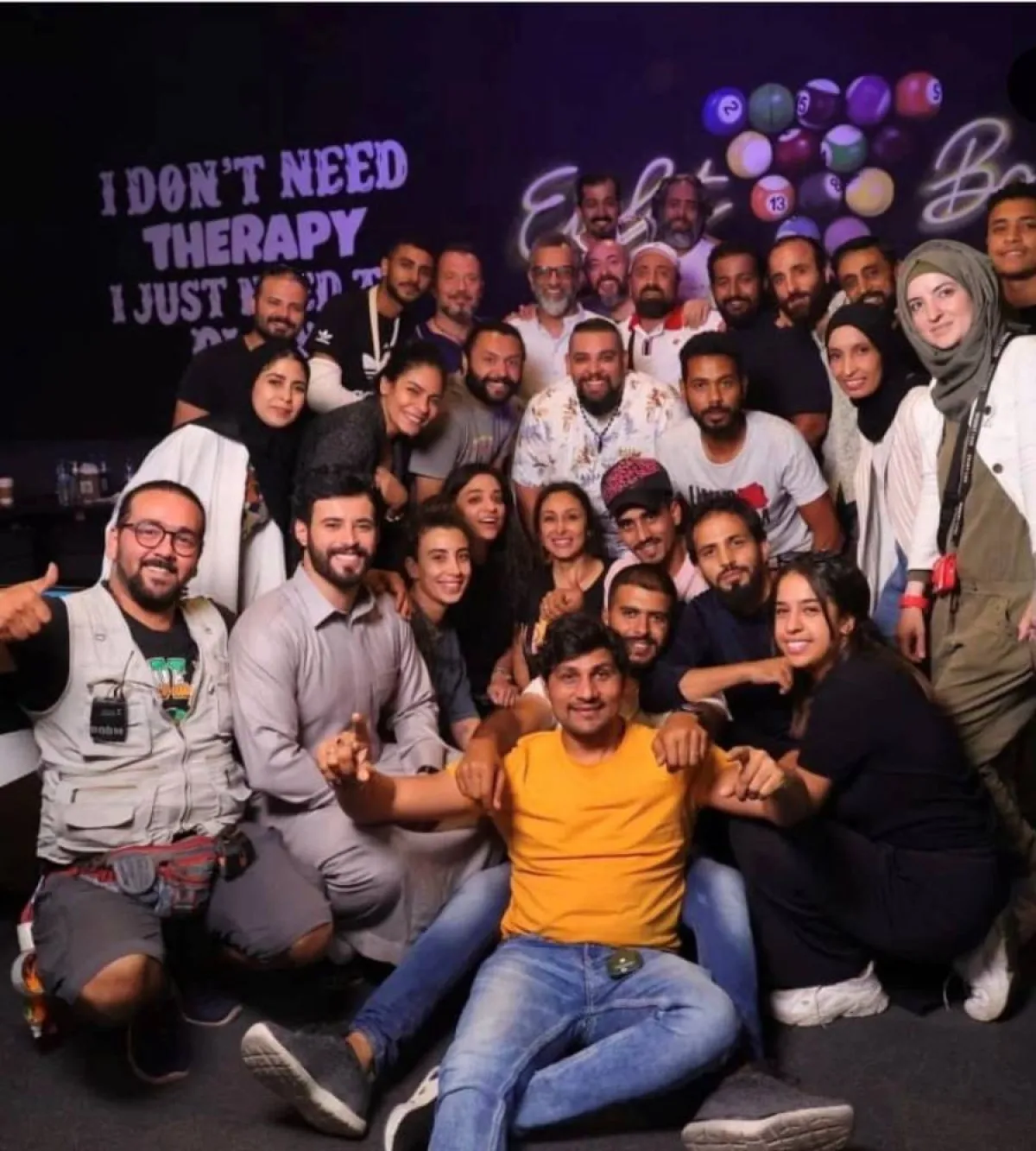 طاقم عمل منهو ولدنا - الصورة من حساب منير الزعبي على الانستجرام