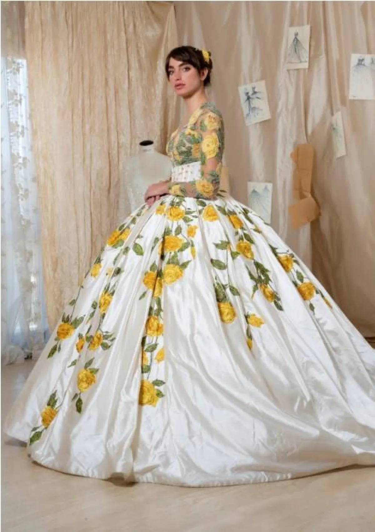 فستان زفاف محتشم من آميليا كازابلانكا  Amelia Casablanca