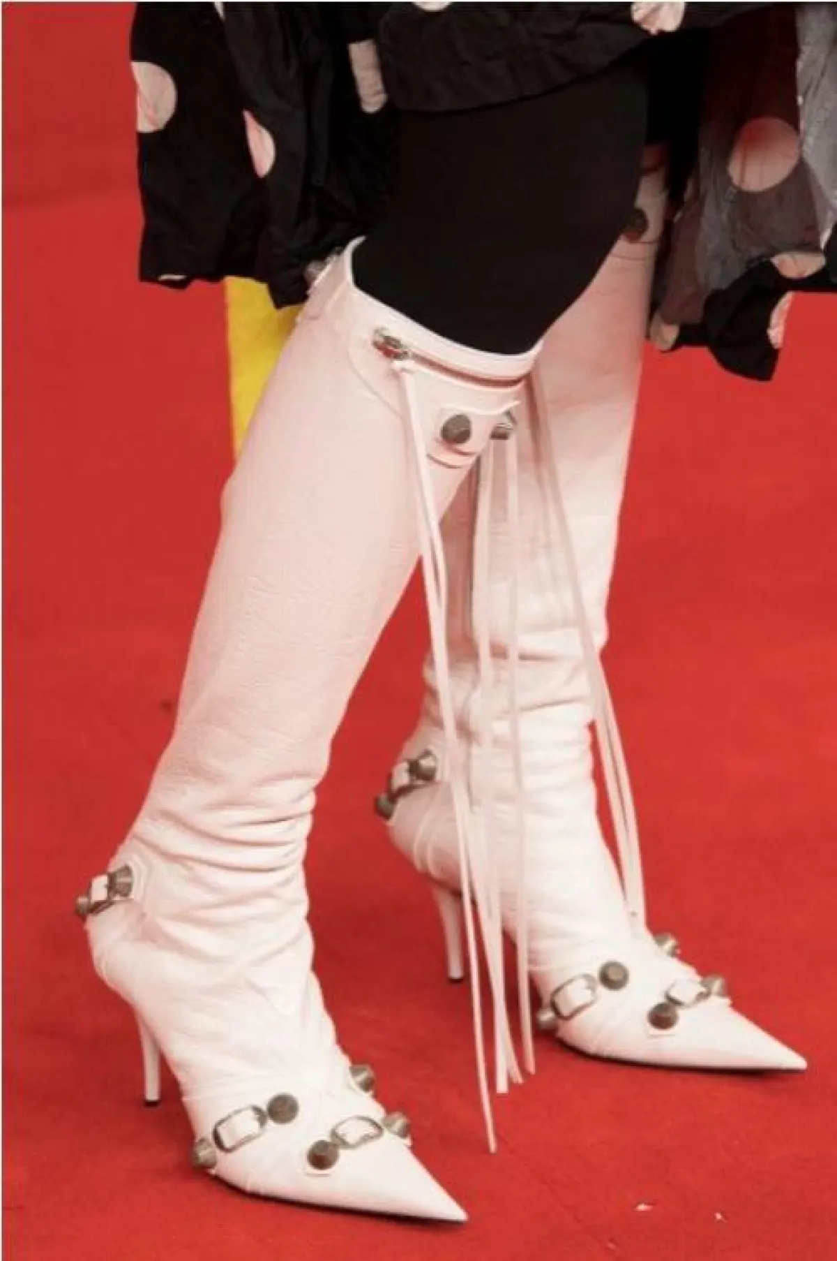 جزمة من بالنسياغا  Balenciaga