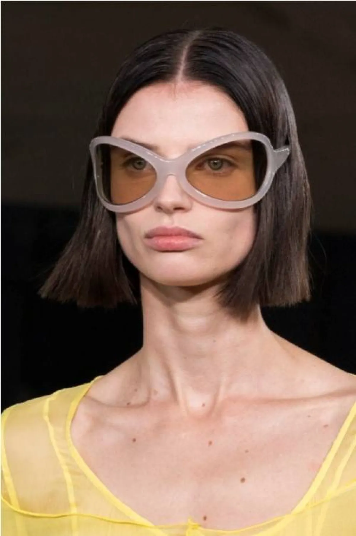 نظارة شمسة كبيرة من أكني  Acne