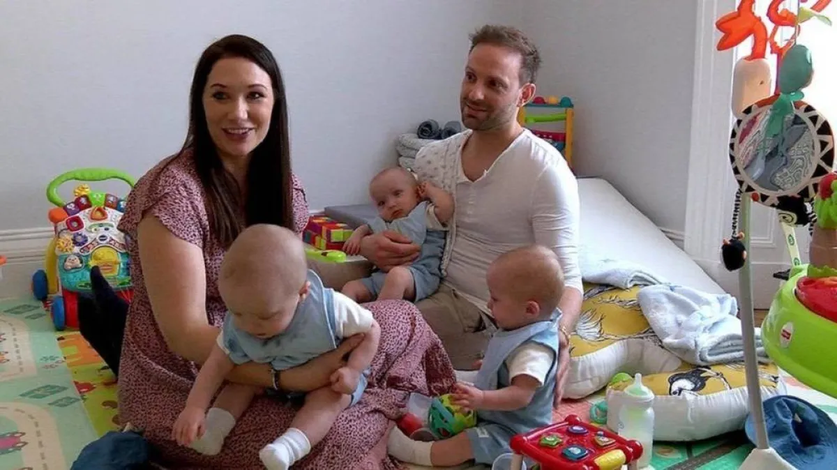 صورة أسرة ديودني