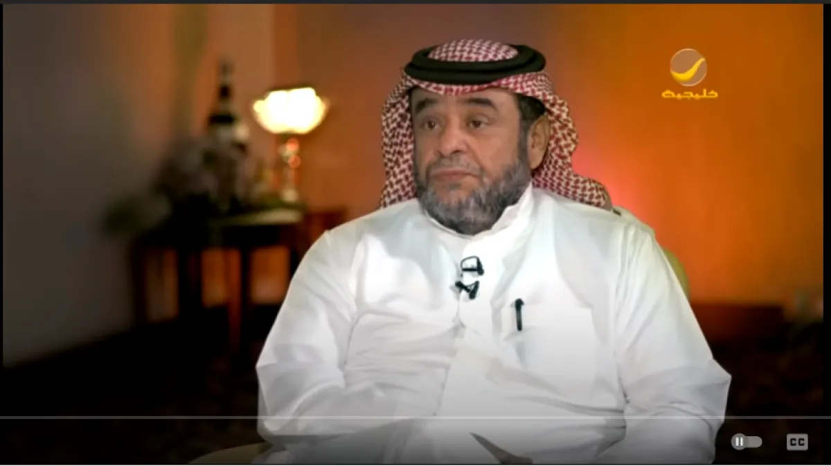 لقطة شاشة للفنان راشد الشمراني من لقاء سابق على روتانا خليجية