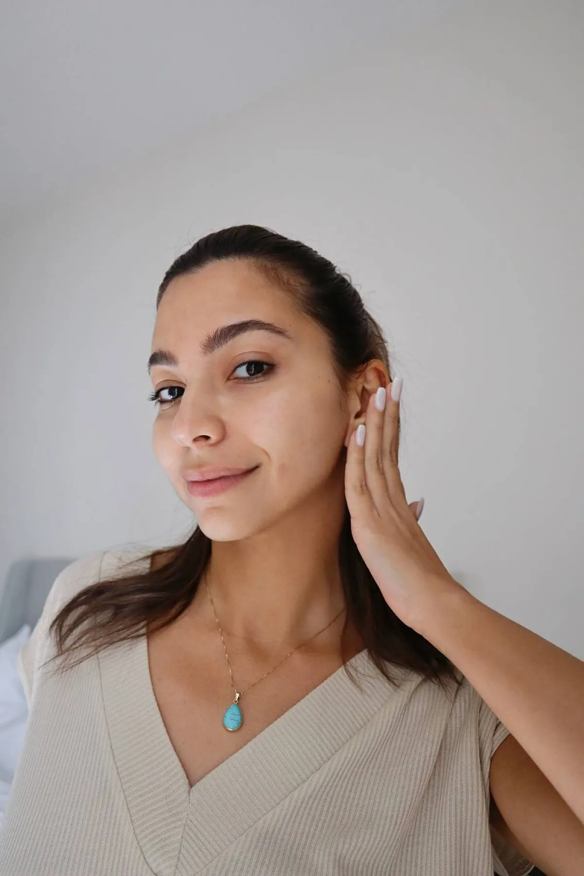 دانا قبل روتين العناية بالبشرة 